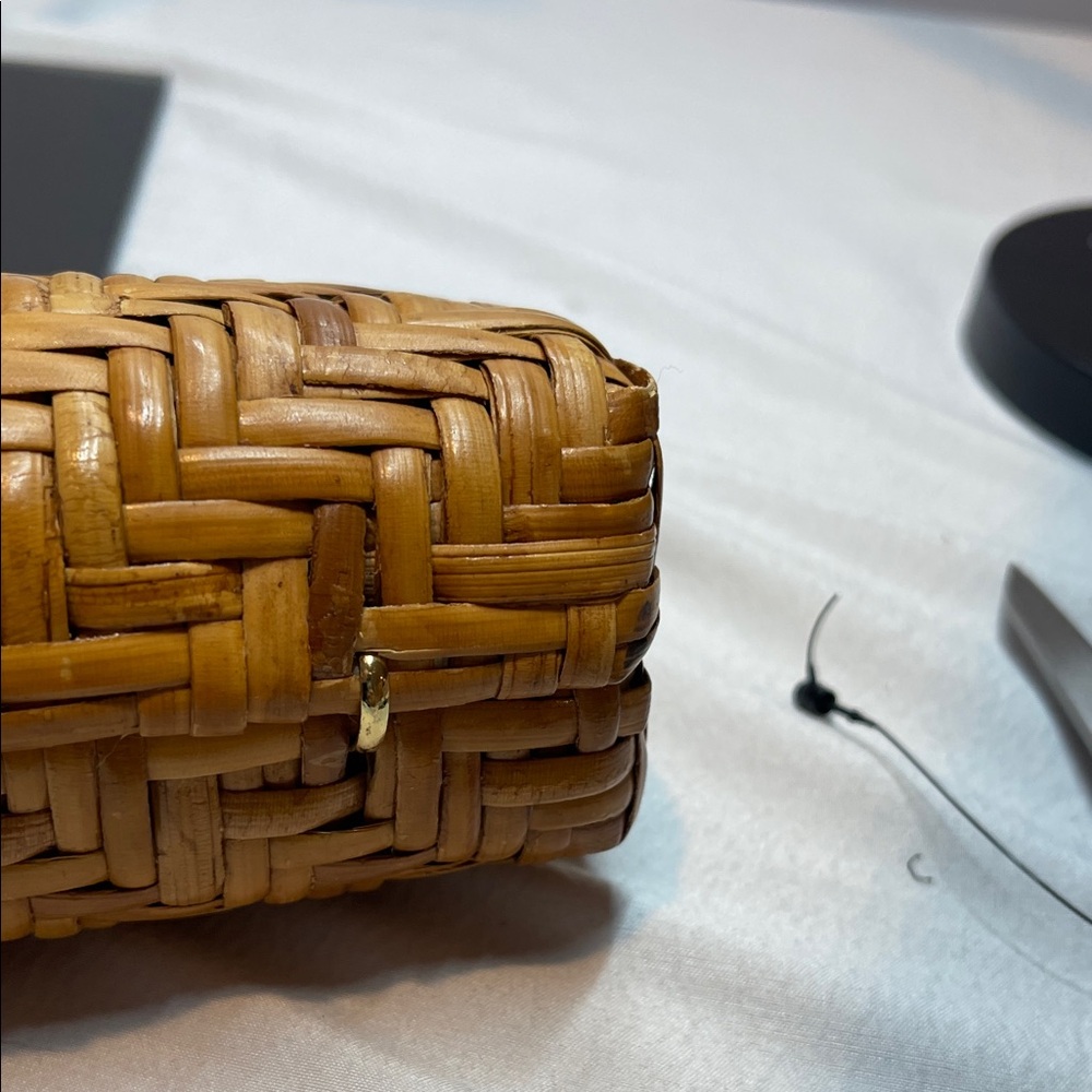 Tory Burch Bamboo Rattan Clutch with leather strap - Picture 9 of 12